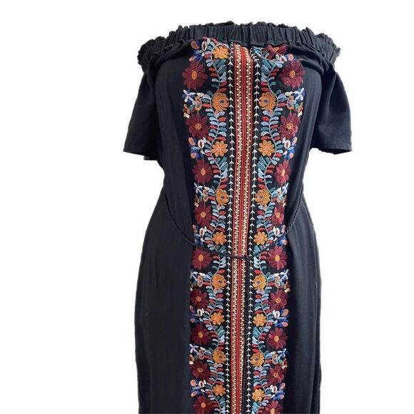 Entro Black Embroidered Dress Size Small - Picture 5 of 8